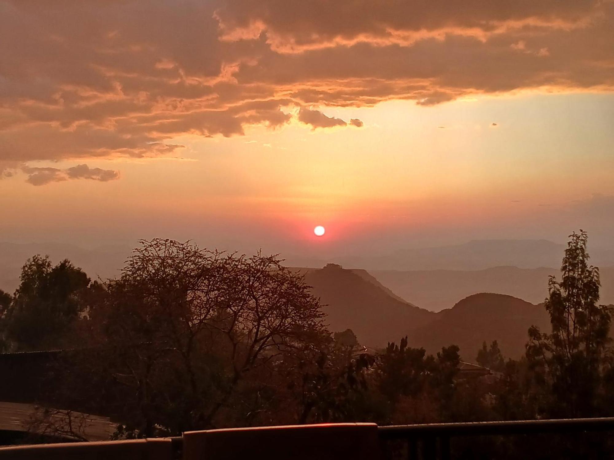 Blue Nile Guest House Lalibela Bagian luar foto